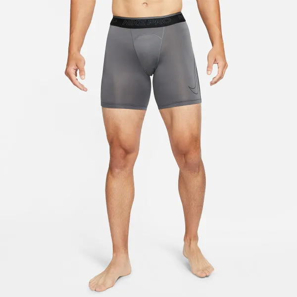 NIKE Pro 