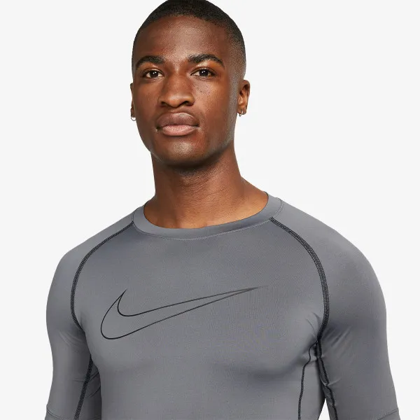 NIKE Pro Dri-FIT 