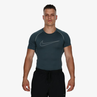 NIKE Pro 