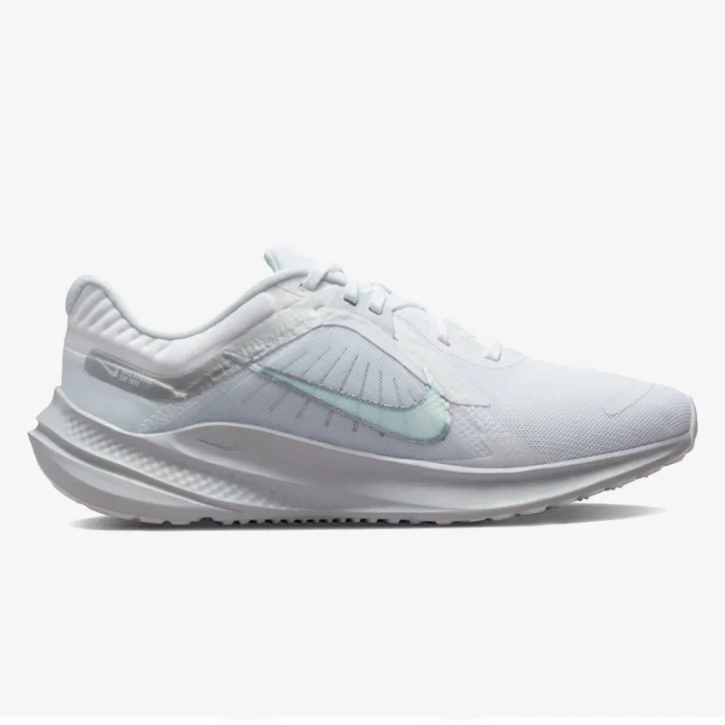 NIKE Quest 5 