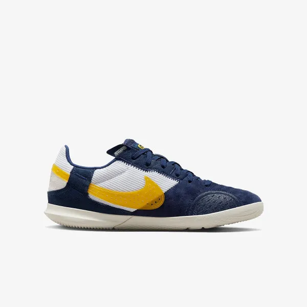 NIKE Streetgato 