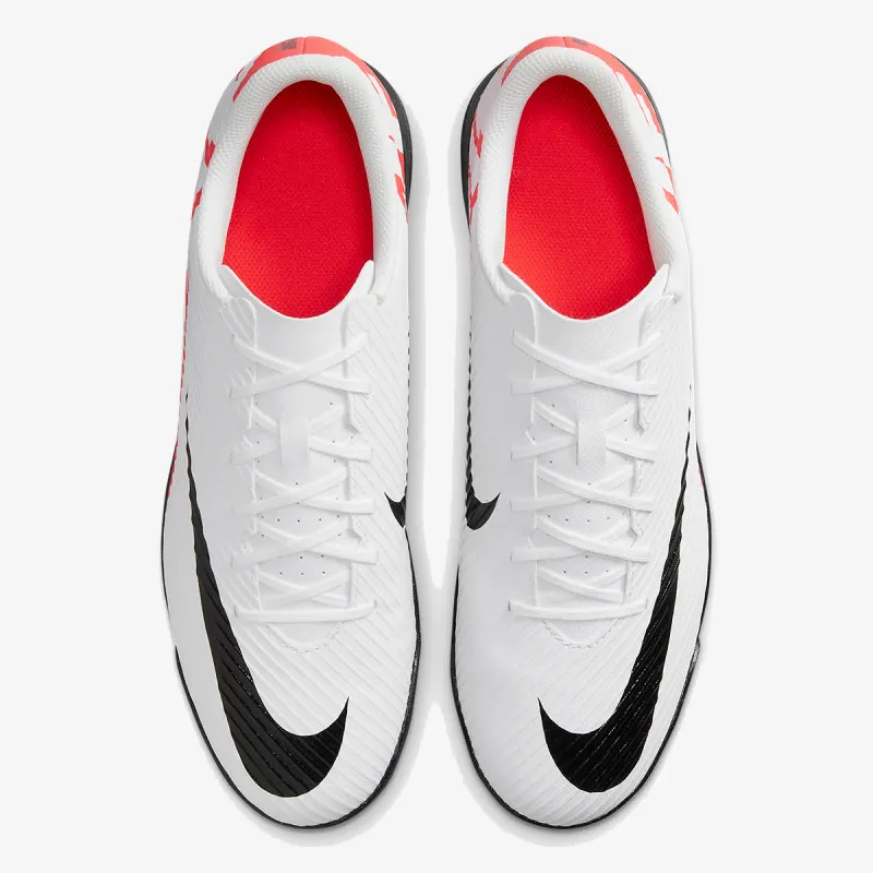 Mercurial Vapor 15 Club TF 