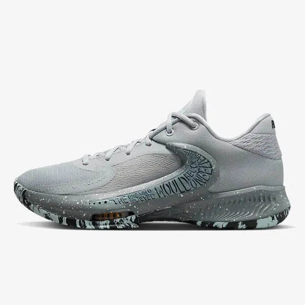 NIKE Zoom Freak 4 