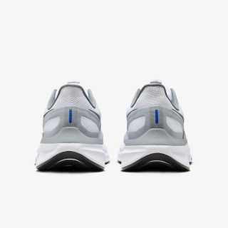 Nike Structure 25 