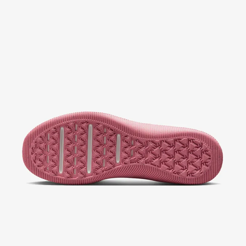 NIKE MC Trainer 2 