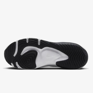 NIKE Legend Essential 3 Next Nature 