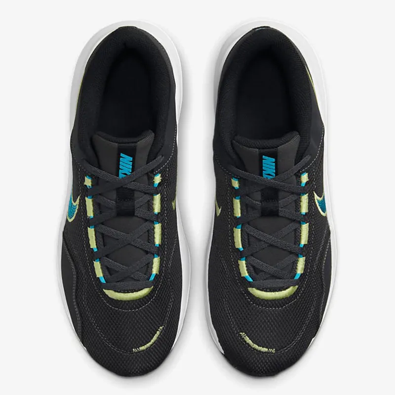 NIKE Legend Essential 3 Next Nature 