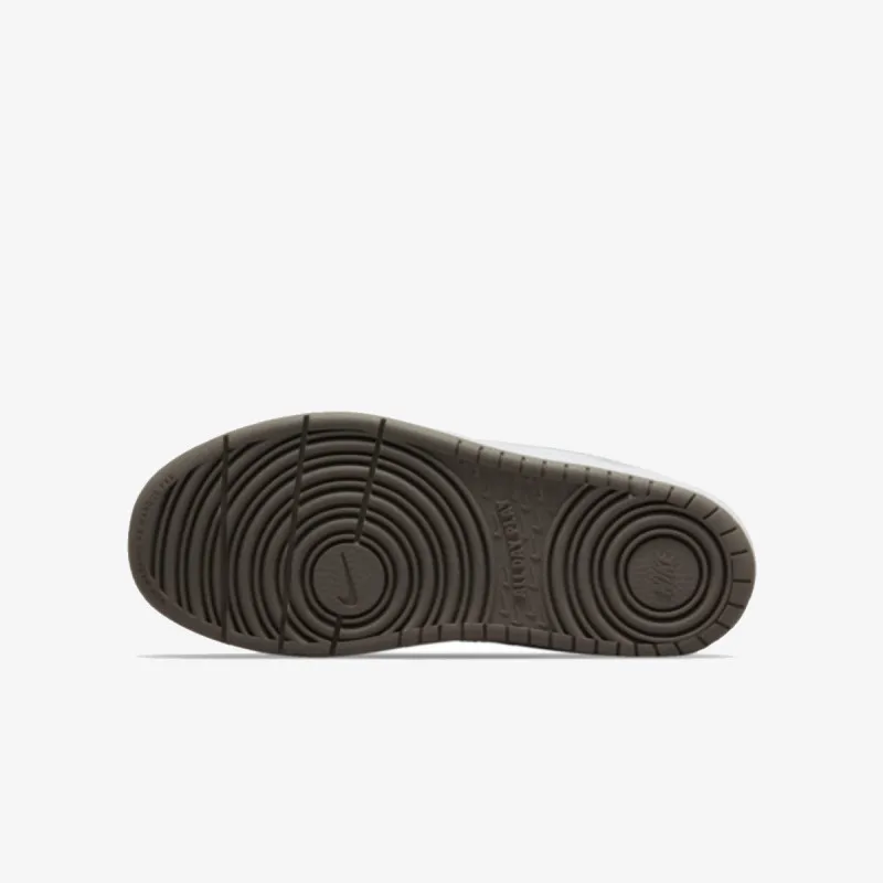 Nike Court Borough Low 2 SE 