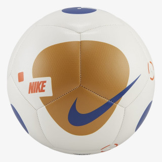 NIKE Maestro 
