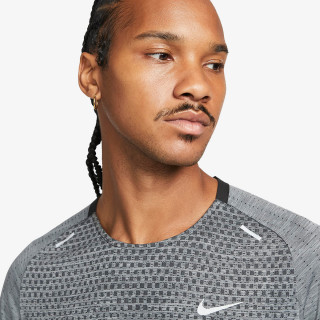 Nike M NK DFADV TECHKNIT ULTRA SS 