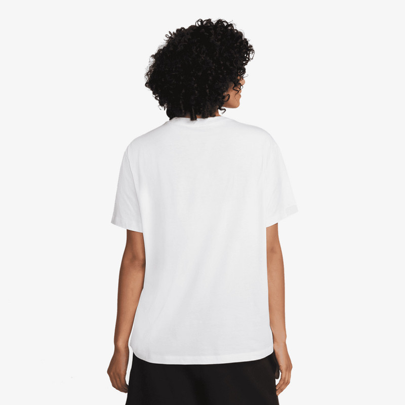 Nike Sportswear Essentials 
