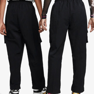 NIKE Sportswear Essential 