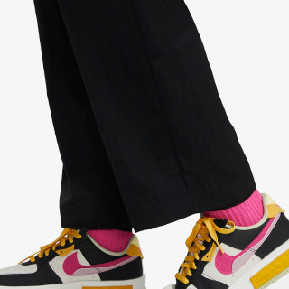 NIKE Sportswear Essential 