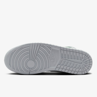 Nike AIR JORDAN 1 MID 