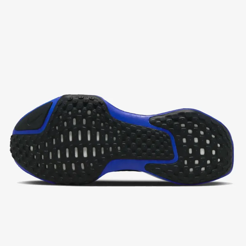 NIKE Invincible 3 
