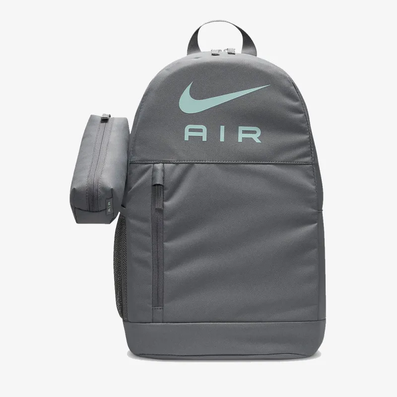 NIKE Elemental 