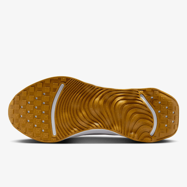 Nike Escape Momentum