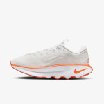 Nike Escape Momentum 