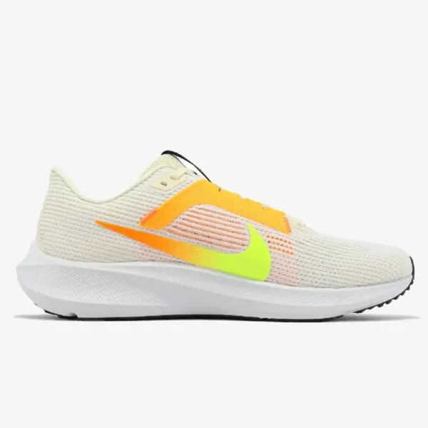 NIKE Air Zoom Pegasus 40 