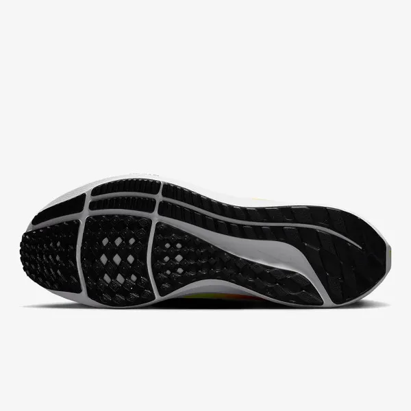 NIKE Air Zoom Pegasus 40 