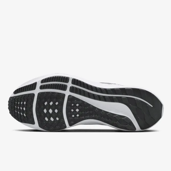 NIKE Air Zoom Pegasus 40 
