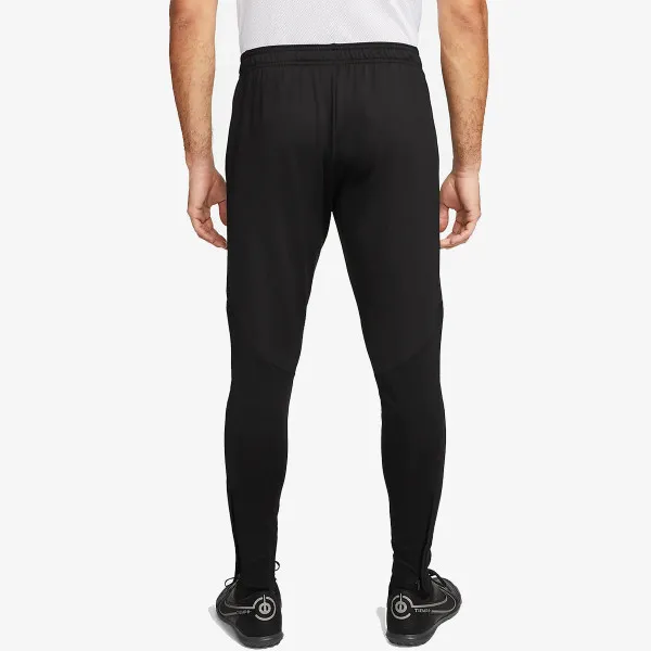 NIKE Dri-FIT Strike 