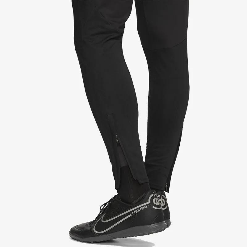 NIKE Dri-FIT Strike 