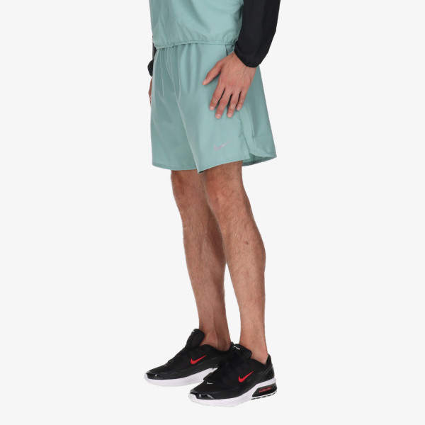 Nike Dri-FIT Challenger 