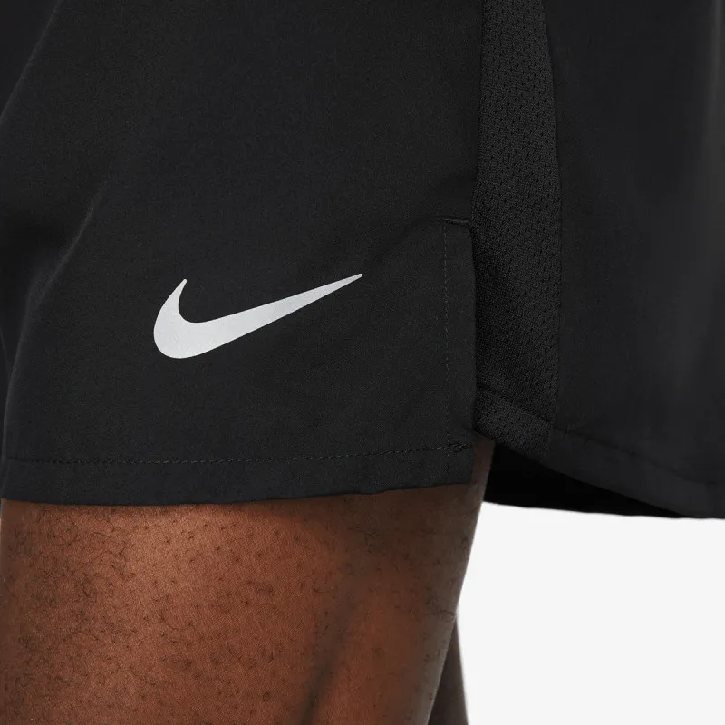 Nike Challenger 