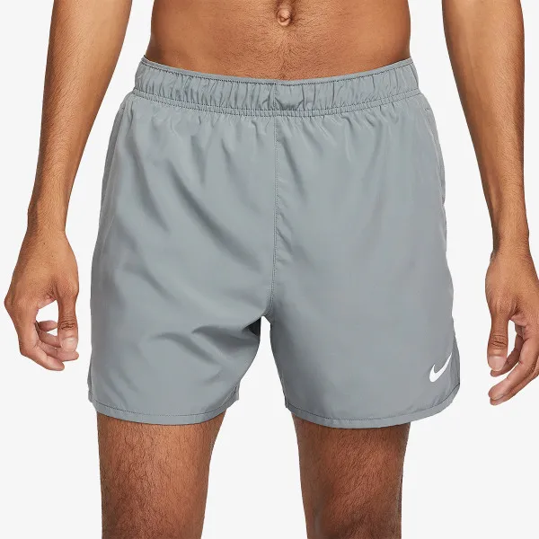 NIKE Challenger 
