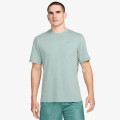 Nike Dri-FIT Primary 