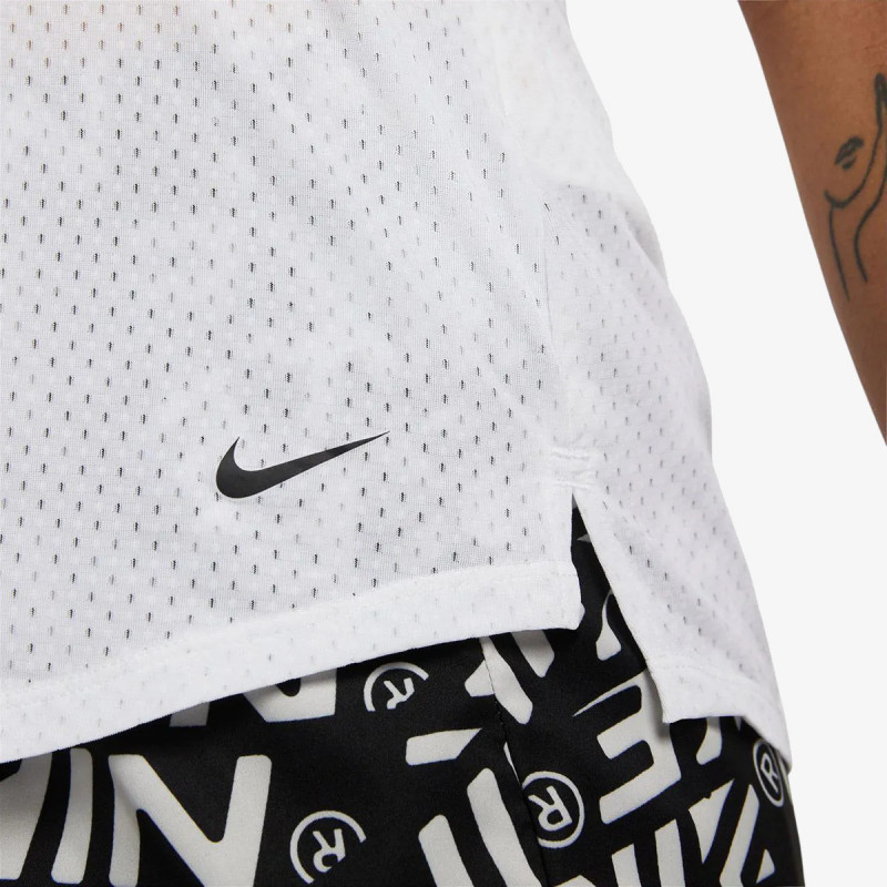 Nike Dri-FIT One Breathe 