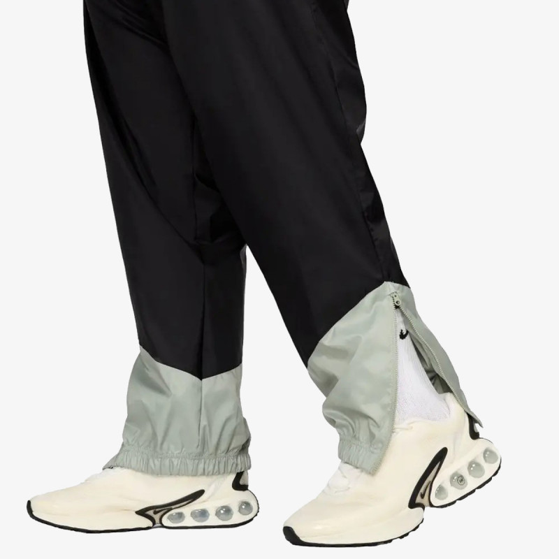 Nike Windrunner 