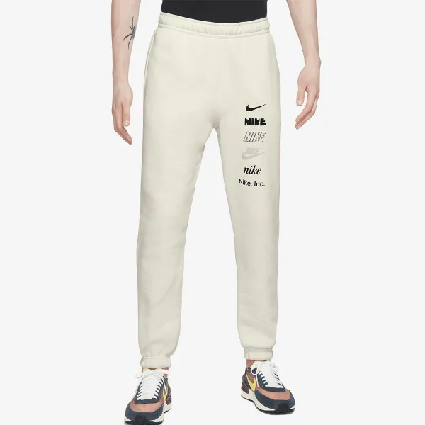 NIKE Club Fleece+ 
