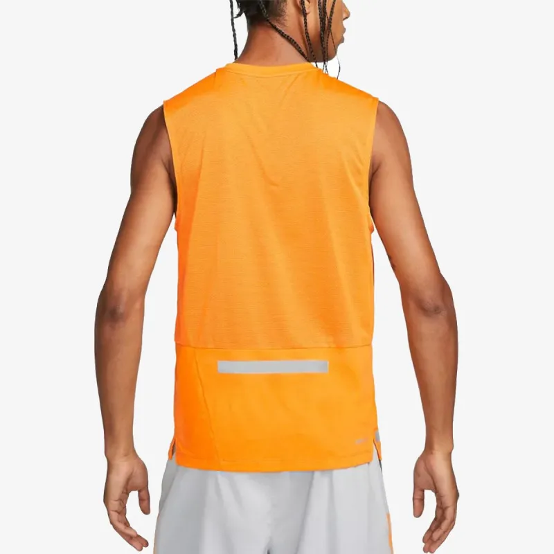 Nike Dri-Fit Run Division Rise 365 