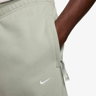 Nike Solo Swoosh 