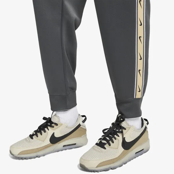 NIKE Sportswear Repeat 