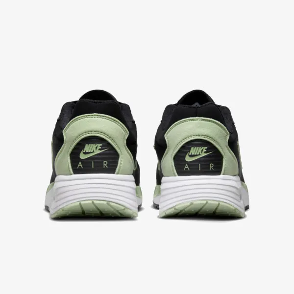 NIKE Air Max Solo 