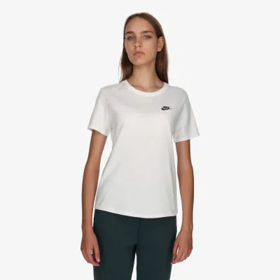 Nike Sportswear Club 