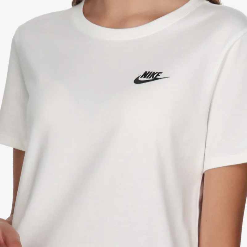 NIKE Sportswear Club Essential 