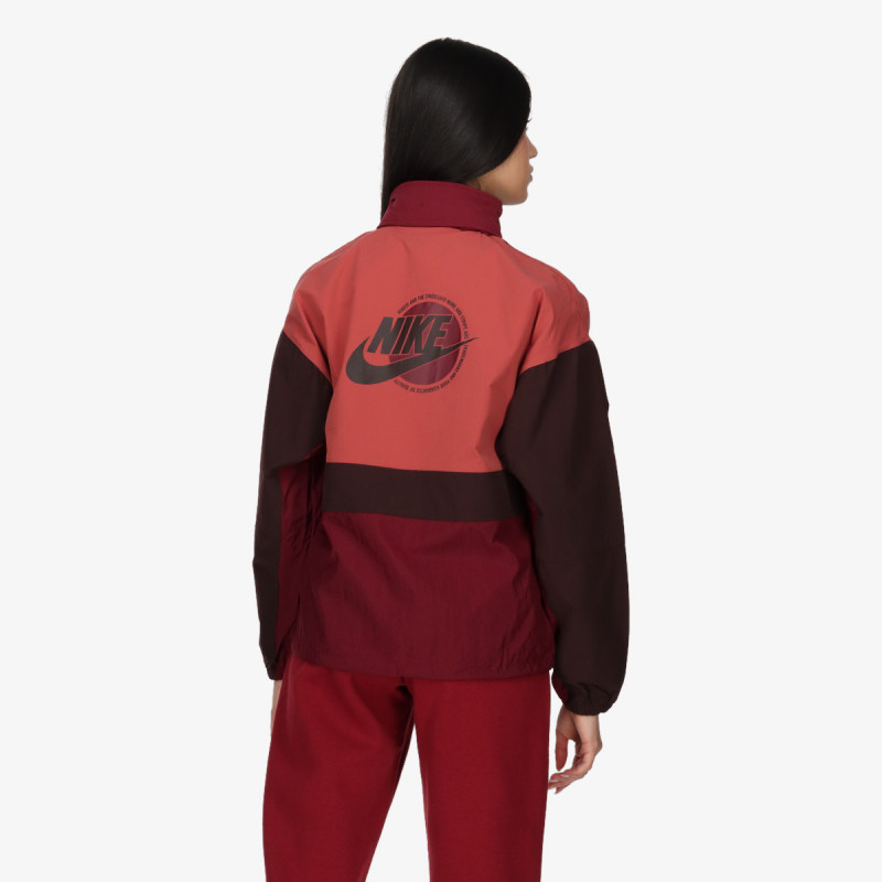 Nike Sportswear Revolution 