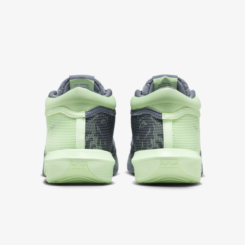 Nike LeBron Witness 8 