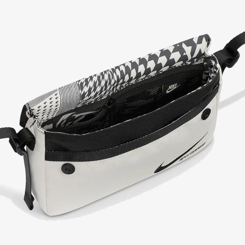 NIKE Futura Plaid 