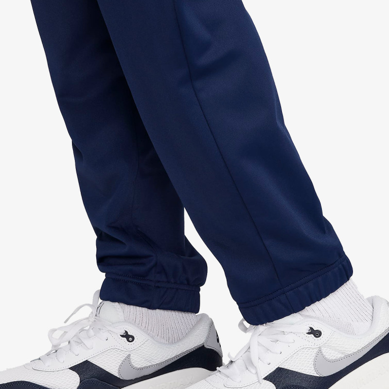 Nike Club 