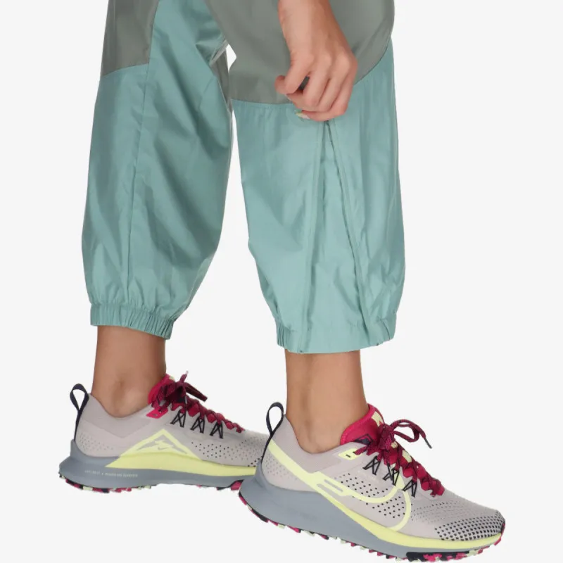 NIKE Trail Repel 