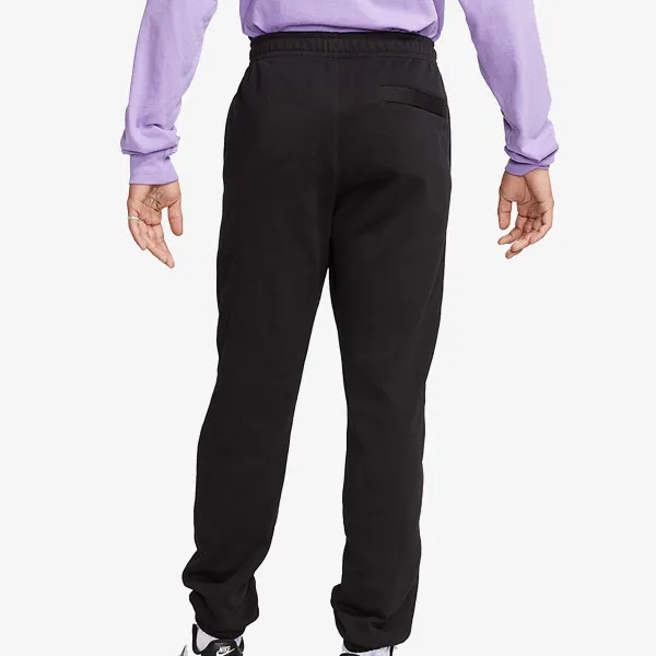 NIKE Club Fleece+ 