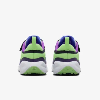 Nike Revolution 7 