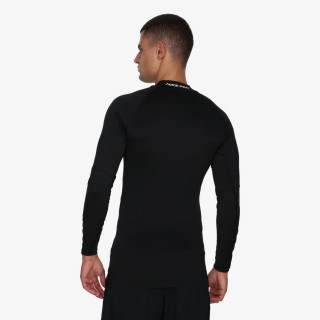 NIKE Pro 