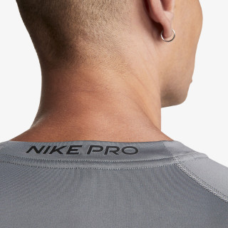 Nike Pro 