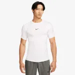 Nike Pro 